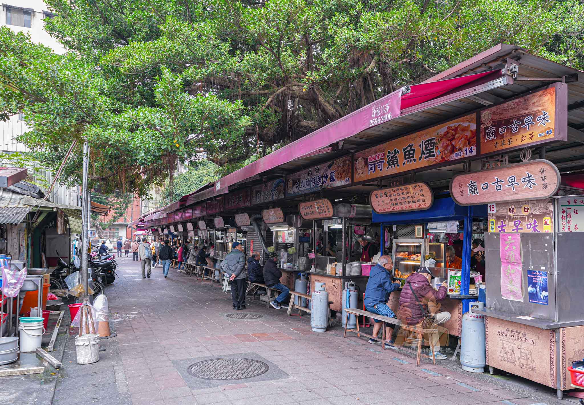 【慈聖宮美食】魷魚標清燙魷魚 一盤魷魚賣一甲子，大稻埕大橋頭站美食 @冰淇淋貓的軟爛生活