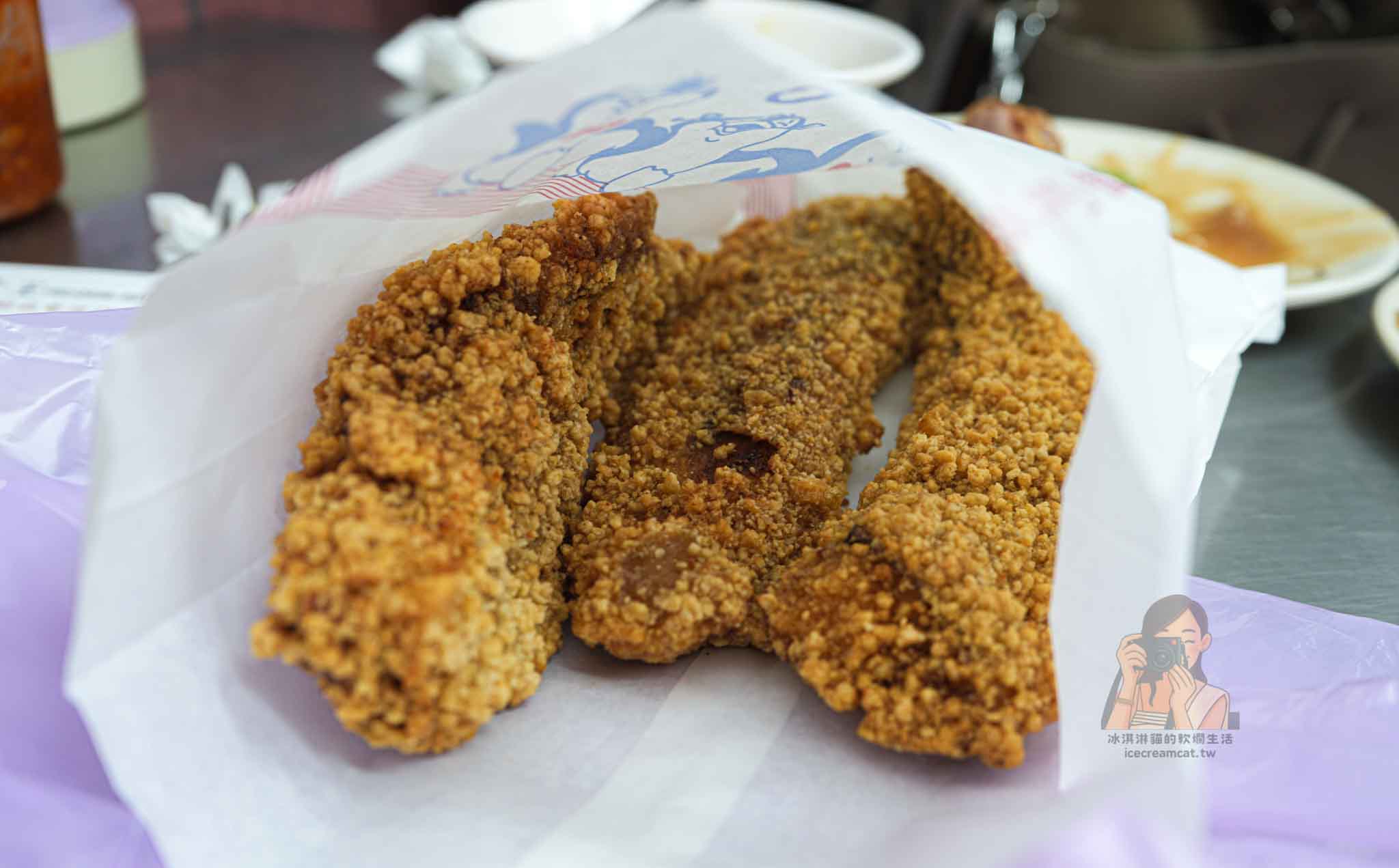 大稻埕美食｜永樂雞捲大王來迪化街必吃百年雞捲，台北雞捲與𩵚魠魚推薦 @冰淇淋貓的軟爛生活