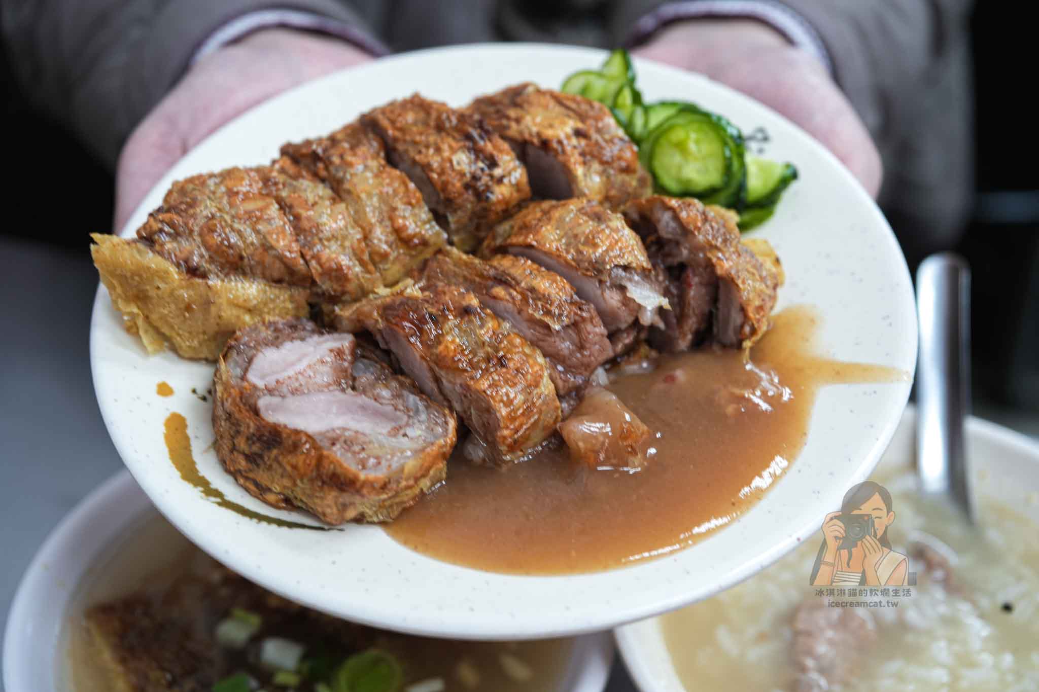 大稻埕美食｜永樂雞捲大王來迪化街必吃百年雞捲，台北雞捲與𩵚魠魚推薦 @冰淇淋貓的軟爛生活