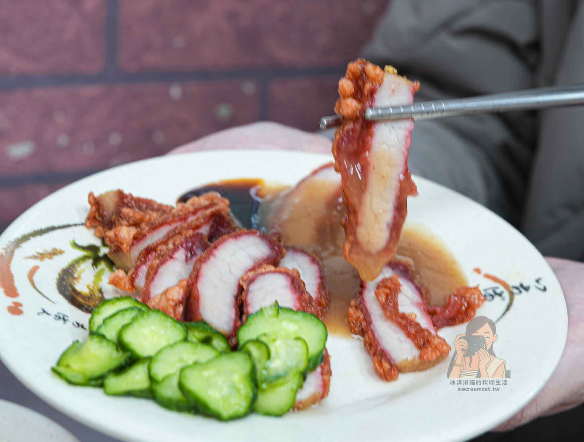 大稻埕美食｜永樂雞捲大王來迪化街必吃百年雞捲，台北雞捲與𩵚魠魚推薦 @冰淇淋貓的軟爛生活