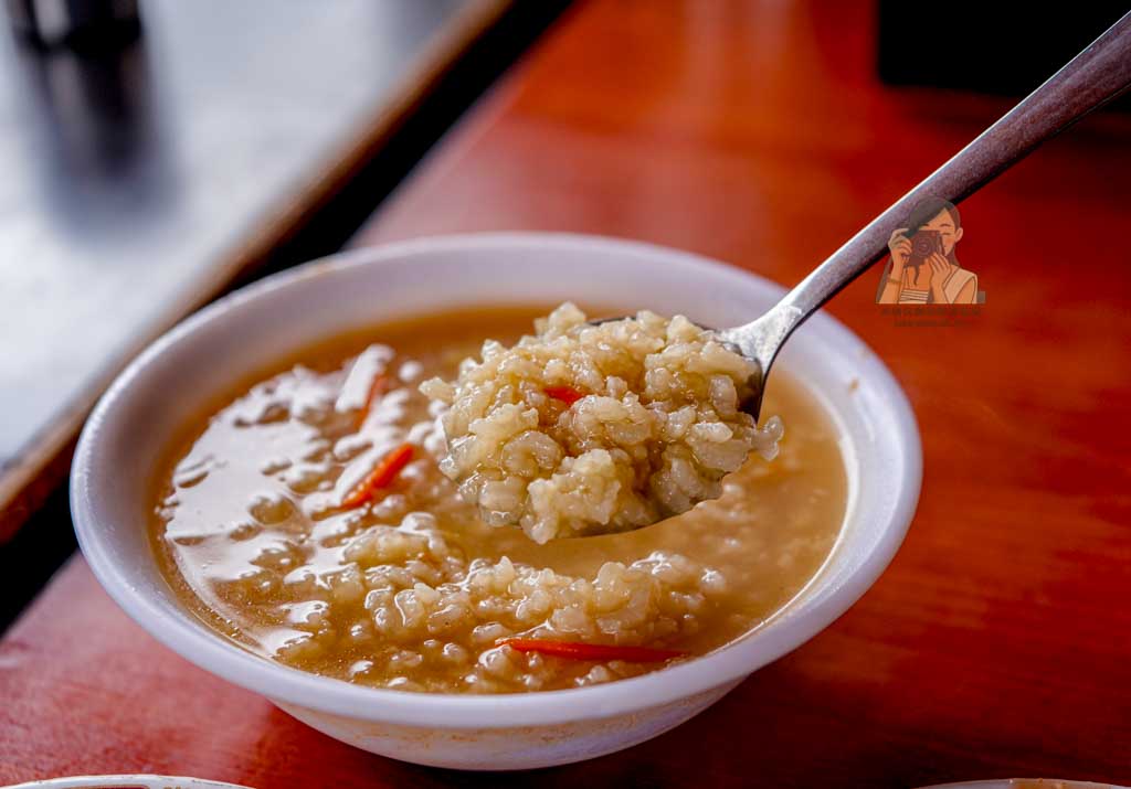 無名鹹粥延平北路酒泉街口｜大同區60年鹹粥紅燒肉早餐，圓山美食推薦 @冰淇淋貓的軟爛生活