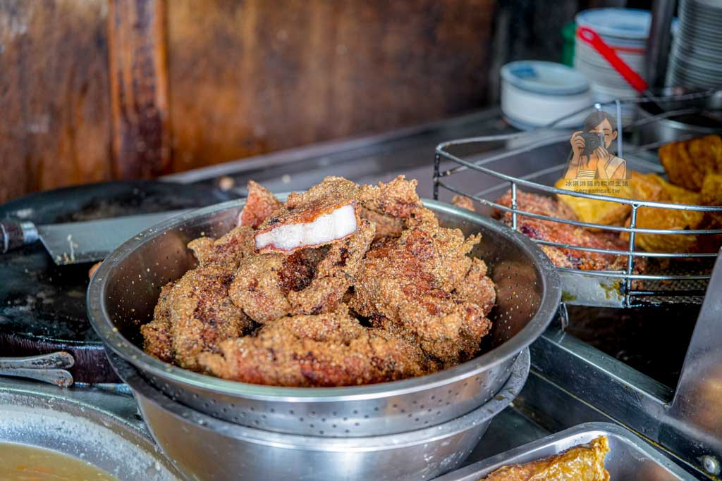 無名鹹粥延平北路酒泉街口｜大同區60年鹹粥紅燒肉早餐，圓山美食推薦 @冰淇淋貓的軟爛生活