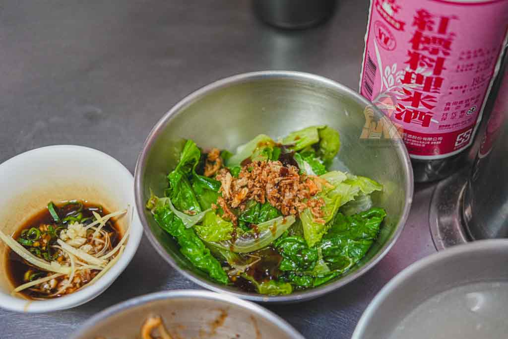 重慶北路福州麵店|大同區無名麵店推薦,滿桌蔥蒜辣隨你加的福州乾麵 @冰淇淋貓的軟爛生活 重慶北路福州麵店|大同區無名麵店推薦,滿桌蔥蒜辣隨你加的福州乾麵 @冰淇淋貓的軟爛生活