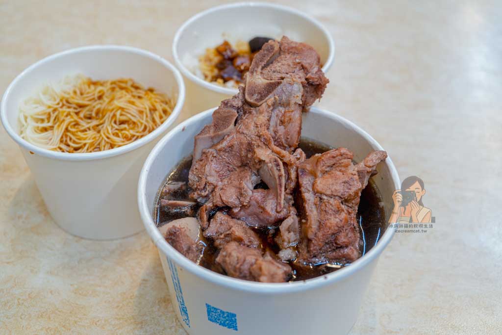 海友十全排骨【士林夜市美食】米其林必比登推薦老店,菜單必吃藥燉排骨 @冰淇淋貓的軟爛生活 海友十全排骨【士林夜市美食】米其林必比登推薦老店,菜單必吃藥燉排骨 @冰淇淋貓的軟爛生活