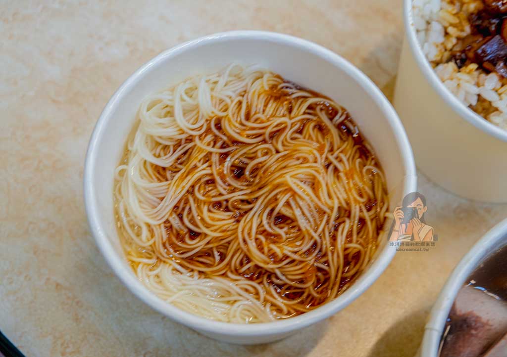 海友十全排骨【士林夜市美食】米其林必比登推薦老店，菜單必吃藥燉排骨 @冰淇淋貓的軟爛生活