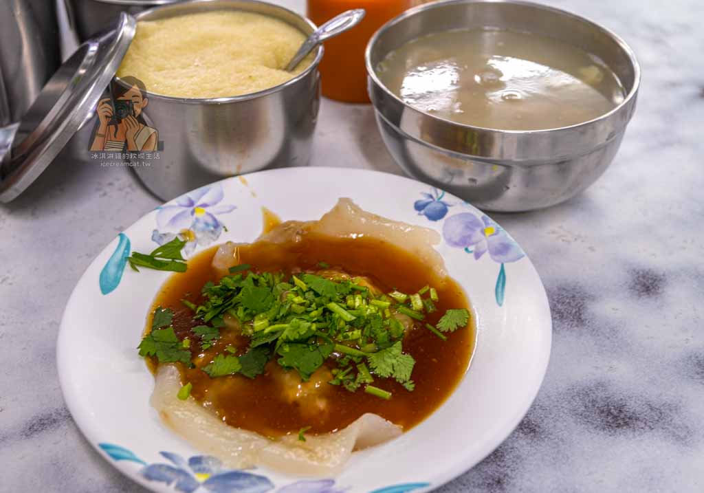 【士林美食】劍潭肉圓王｜林志玲、蔡辰男都來吃的清蒸肉圓，劍潭站必吃小吃 @冰淇淋貓的軟爛生活