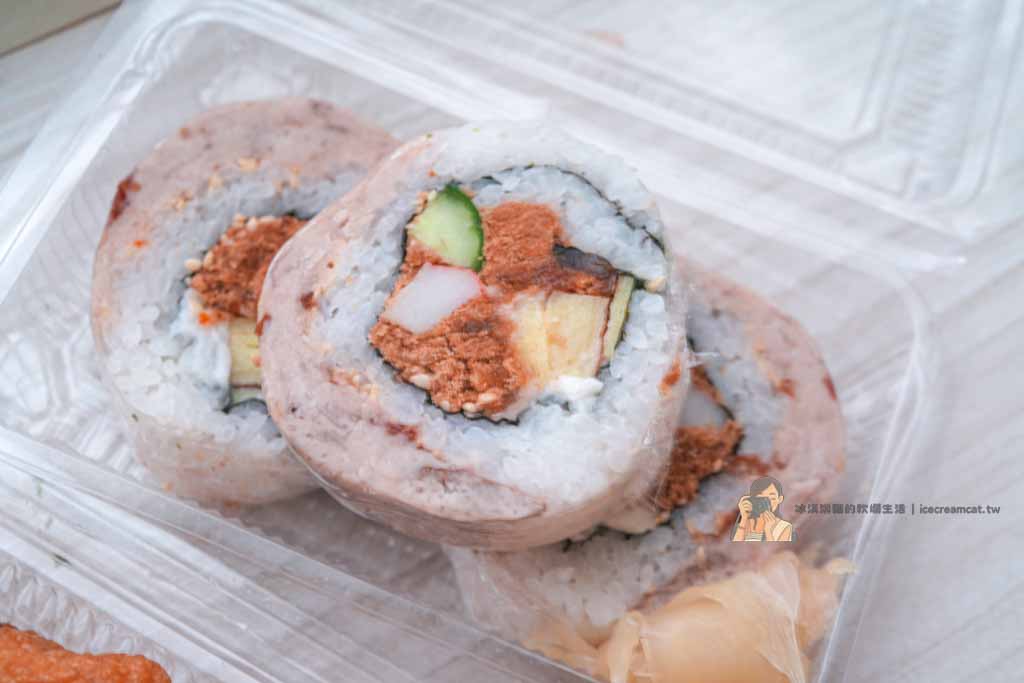 【松竹梅壽司】士林劍潭美食平價壽司，必吃芋頭壽司與花壽司排隊外帶老店 @冰淇淋貓的軟爛生活