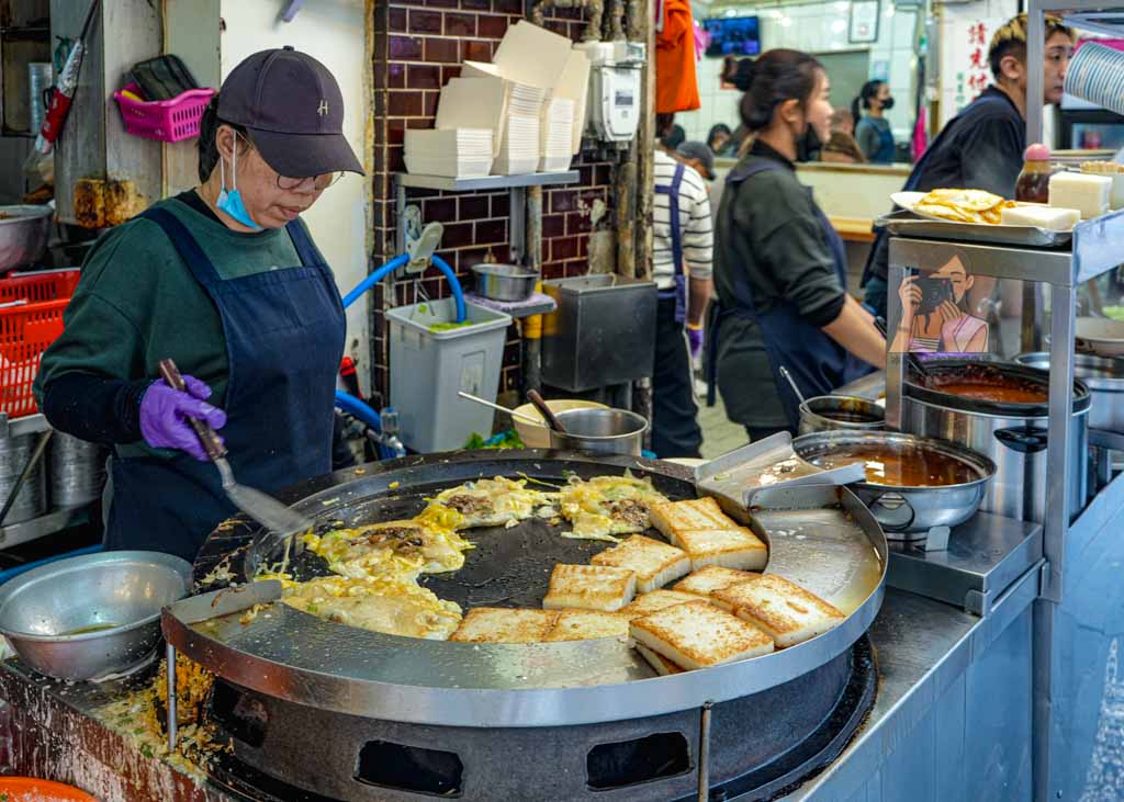 【西門町美食】天天利美食坊菜單價格排隊名店，必吃半熟蛋滷肉飯蚵仔煎 @冰淇淋貓的軟爛生活