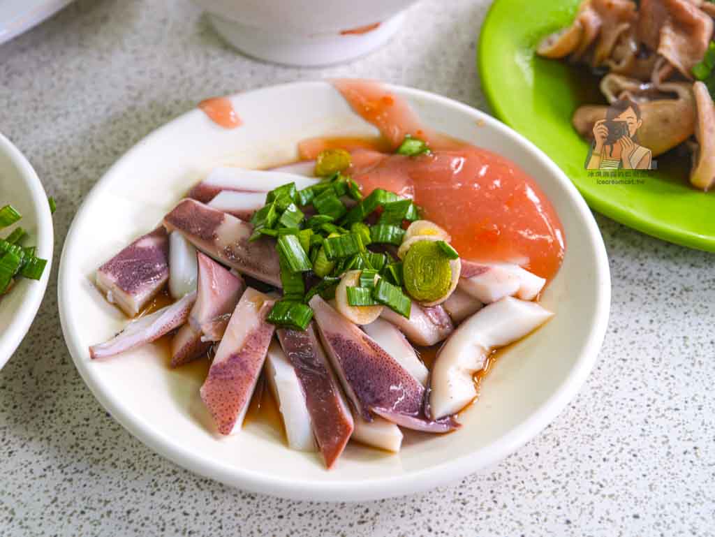 劍潭勇伯米粉湯｜台北士林米粉湯推薦，在地50年老店、黑白切必吃 @冰淇淋貓的軟爛生活