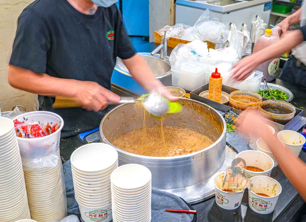 阿宗麵線｜西門町美食必吃！阿宗麵線多少錢、菜單、分店、歷史、觀光客必吃 @冰淇淋貓的軟爛生活