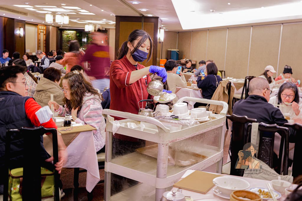 兄弟飯店港式飲茶｜梅花廳手推車必吃推薦、訂位方式、菜單價格，台北粵菜 @冰淇淋貓的軟爛生活