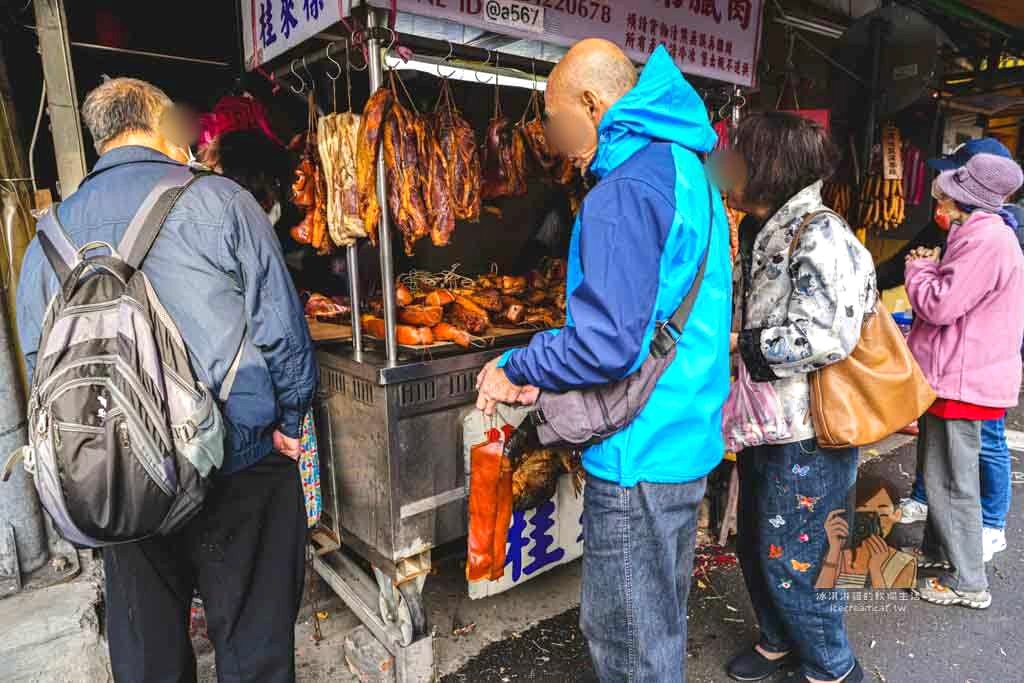 桂來標湖南臘肉【台北石牌美食】冬季限定排隊臘肉攤，臘肉香腸臘腸必買 @冰淇淋貓的軟爛生活