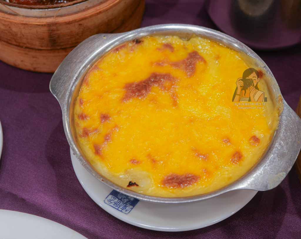 金獅樓港式飲茶 西門町美食推薦，復古推車港點、當男人戀愛時場景 @冰淇淋貓的軟爛生活