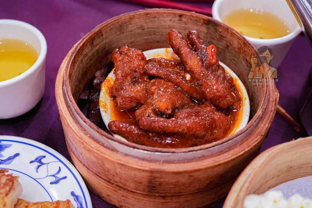 金獅樓港式飲茶 西門町美食推薦，復古推車港點、當男人戀愛時場景 @冰淇淋貓的軟爛生活