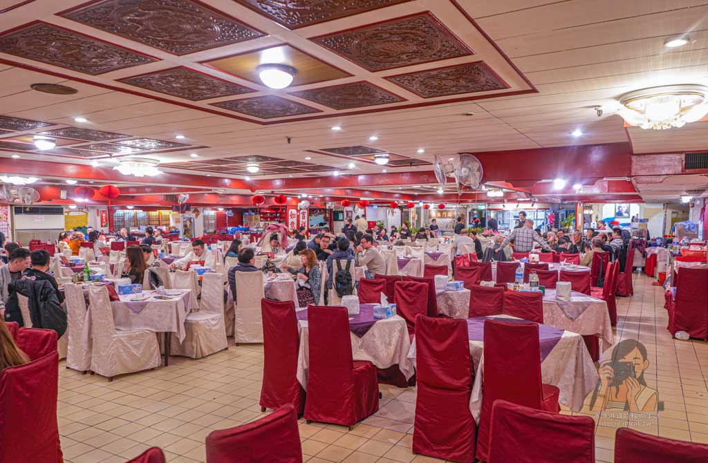 金獅樓港式飲茶 西門町美食推薦，復古推車港點、當男人戀愛時場景 @冰淇淋貓的軟爛生活