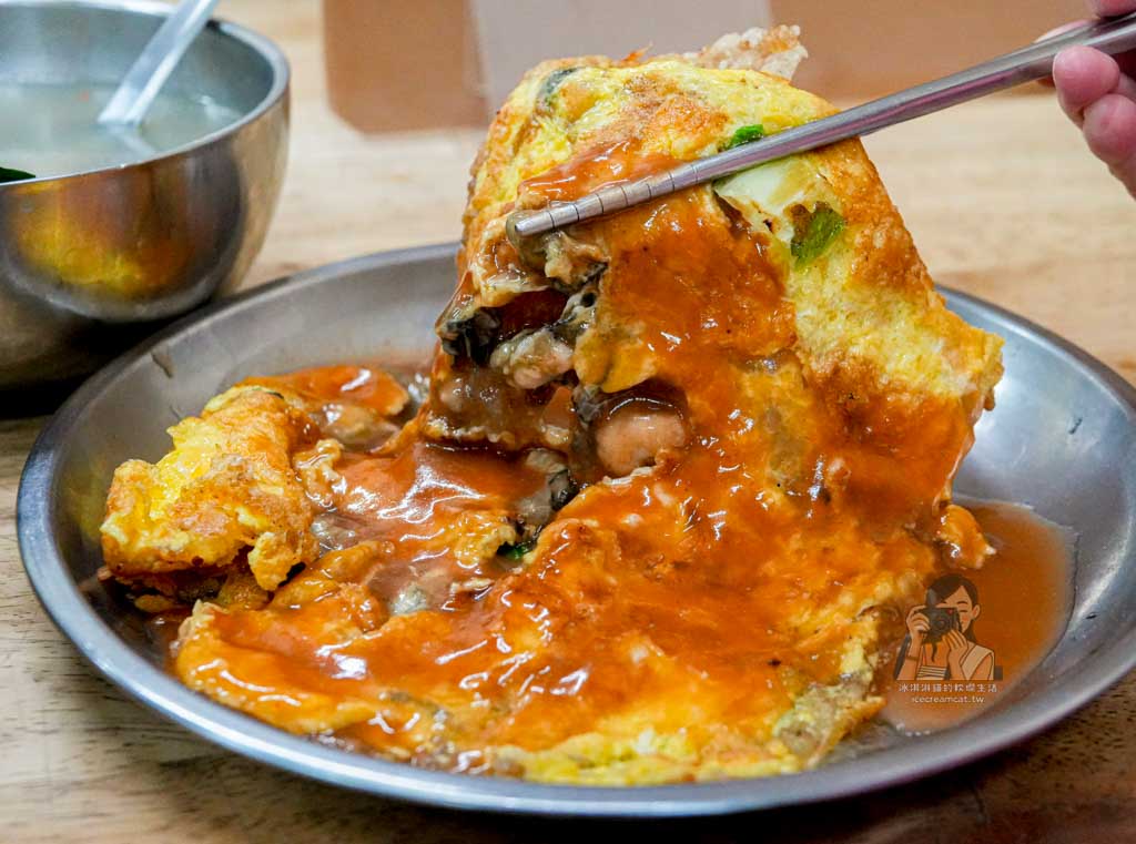 萬華美食｜布袋鮮之蚵不一樣的蚵仔麵線，龍山寺站排隊蚵仔煎、鮮蚵乾麵推薦 @冰淇淋貓的軟爛生活