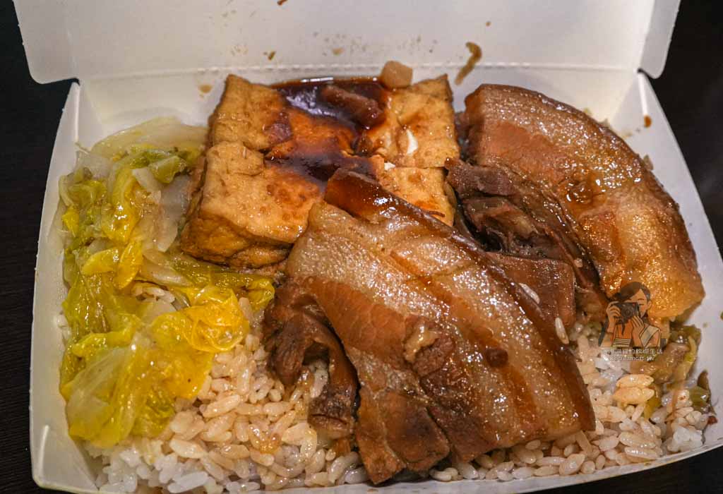 大橋頭美食｜延三台北橋頭魯肉飯，刈包四神湯焢肉飯排隊名店，延三夜市必吃 @冰淇淋貓的軟爛生活