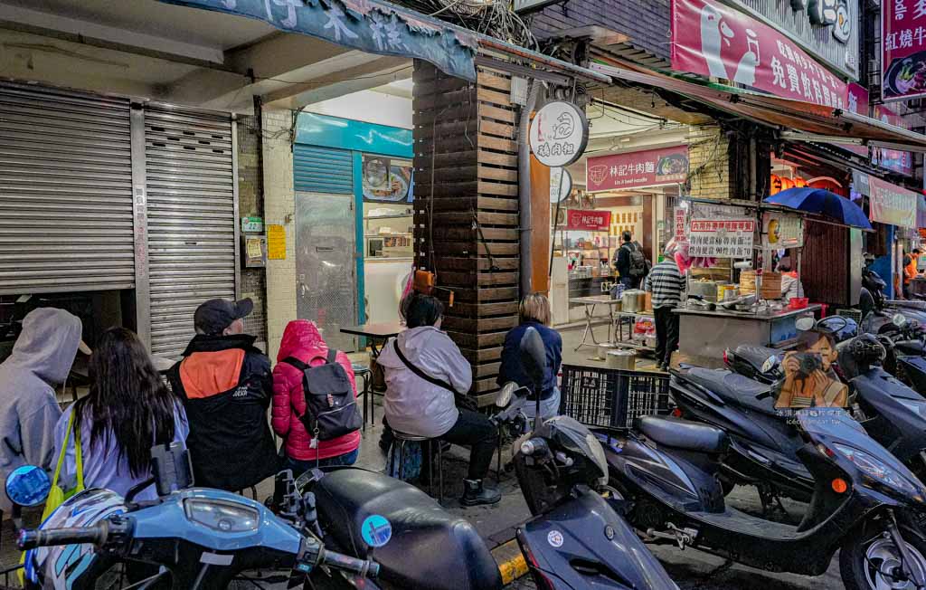 大橋頭美食|延三台北橋頭魯肉飯,刈包四神湯焢肉飯排隊名店,延三夜市必吃 @冰淇淋貓的軟爛生活 大橋頭美食|延三台北橋頭魯肉飯,刈包四神湯焢肉飯排隊名店,延三夜市必吃 @冰淇淋貓的軟爛生活