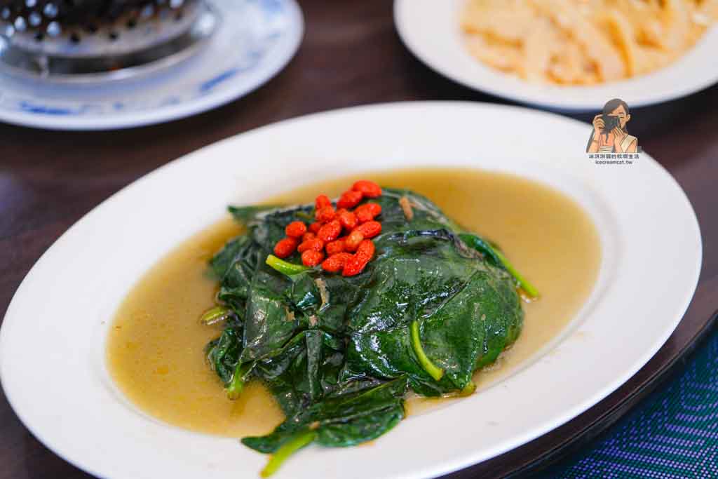 【五股美食】鴻興土雞城（元老店）觀音山凌雲路土雞城推薦，菜單價格包廂 @冰淇淋貓的軟爛生活