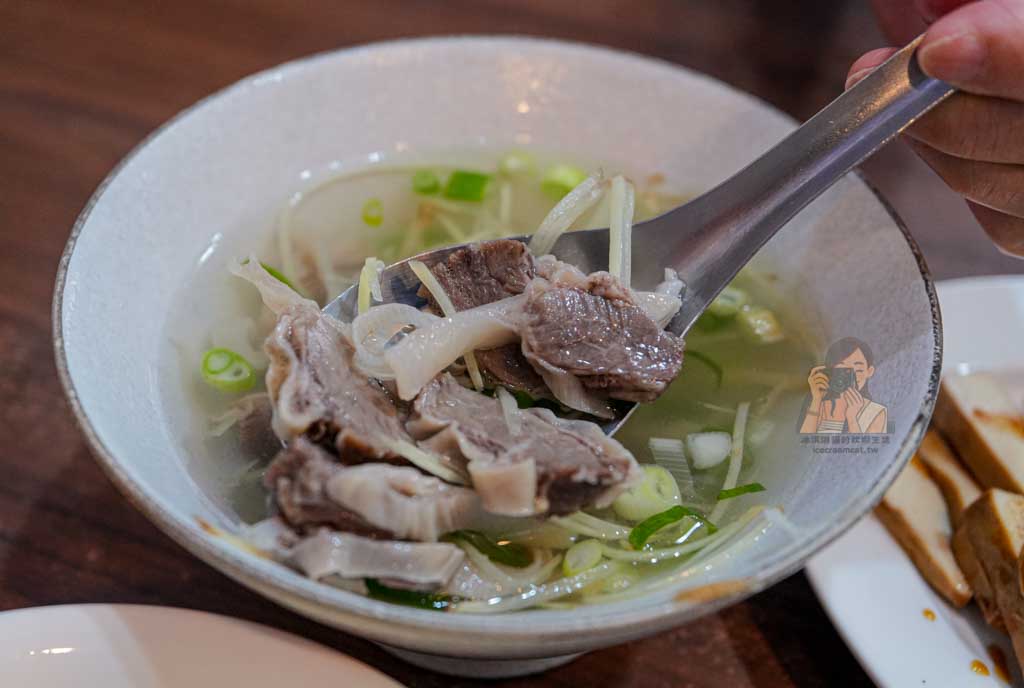 老程麵店|延三夜市老麵店 台北大同區美食推薦,菜單必點古早味豬油乾麵 @冰淇淋貓的軟爛生活 老程麵店|延三夜市老麵店 台北大同區美食推薦,菜單必點古早味豬油乾麵 @冰淇淋貓的軟爛生活