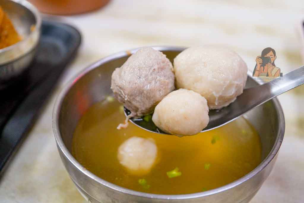 【大橋頭美食】大橋頭筒仔米糕 延三夜市必吃小吃，大同區米其林必比登推薦 @冰淇淋貓的軟爛生活