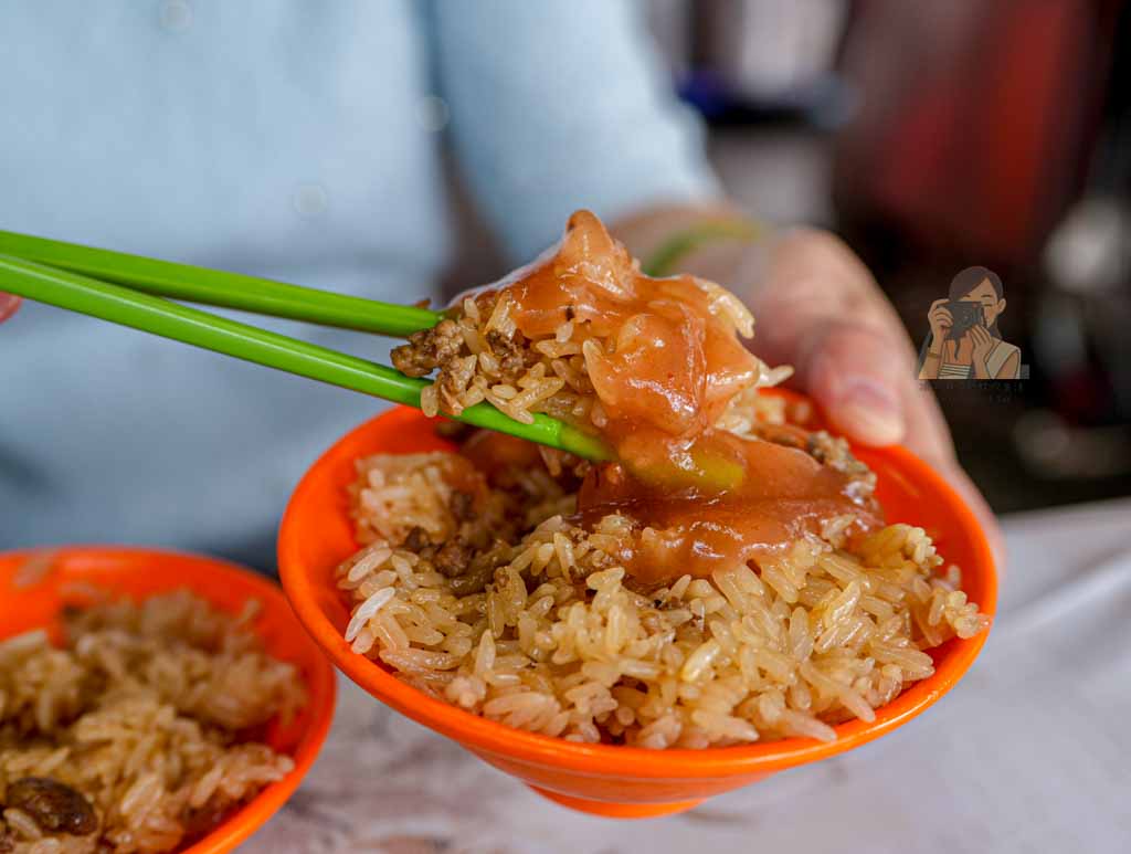 【酒泉傳統油飯】大同區延平北路美食 詹姆士推薦油飯，捷運圓山站早午餐 @冰淇淋貓的軟爛生活