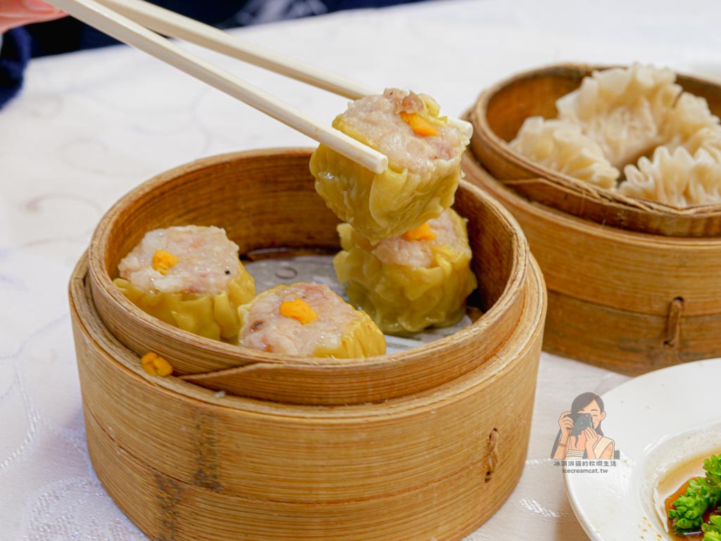 兄弟飯店港式飲茶｜梅花廳手推車必吃推薦、訂位方式、菜單價格，台北粵菜 @冰淇淋貓的軟爛生活