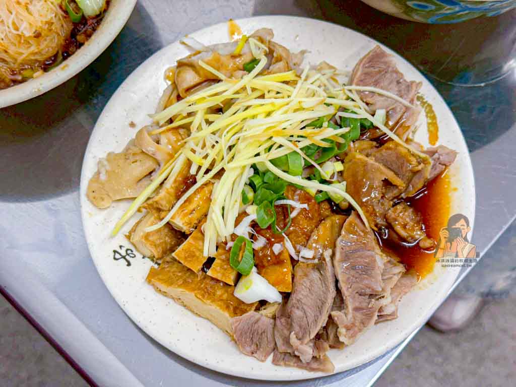 【北投石牌捷運】石牌老麵店,菜單必點油蔥乾麵(新址在6/19重新開業) @冰淇淋貓的軟爛生活 【北投石牌捷運】石牌老麵店,菜單必點油蔥乾麵(新址在6/19重新開業) @冰淇淋貓的軟爛生活