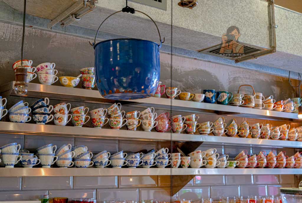 半路咖啡Halfway Coffee|香港上環荷李活道古董街復古咖啡廳推薦 @冰淇淋貓的軟爛生活 半路咖啡Halfway Coffee|香港上環荷李活道古董街復古咖啡廳推薦 @冰淇淋貓的軟爛生活