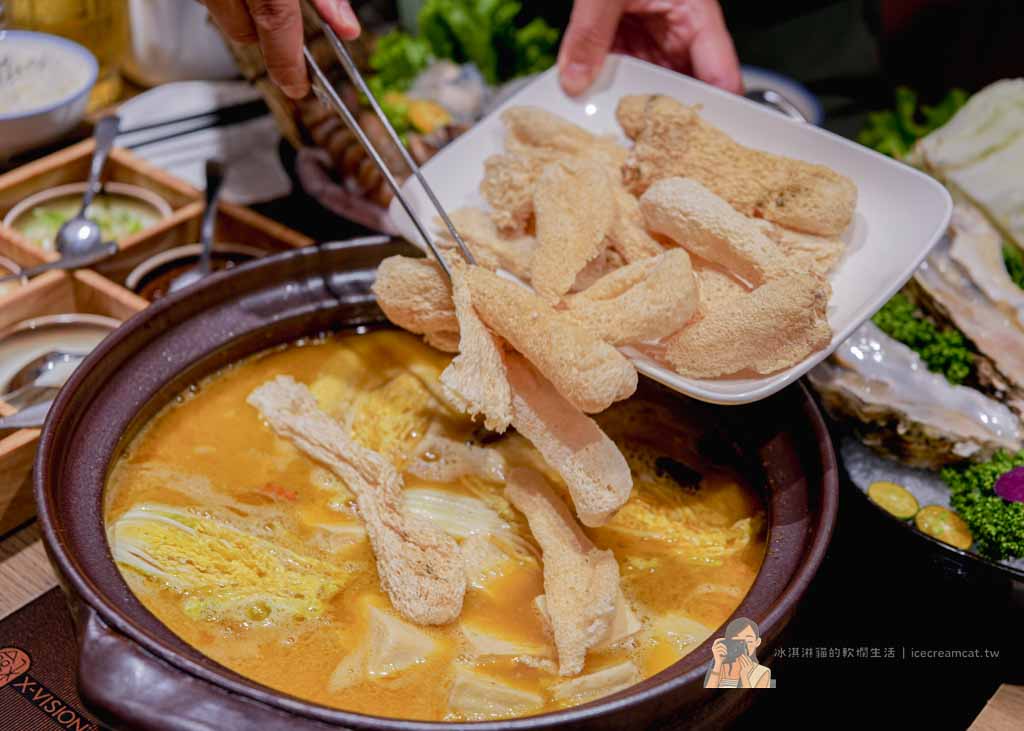 台北101世貿站美食｜君曜雞湯 台北信義區雞湯火鍋推薦 必點雞湯界LV全雞金湯 @冰淇淋貓的軟爛生活