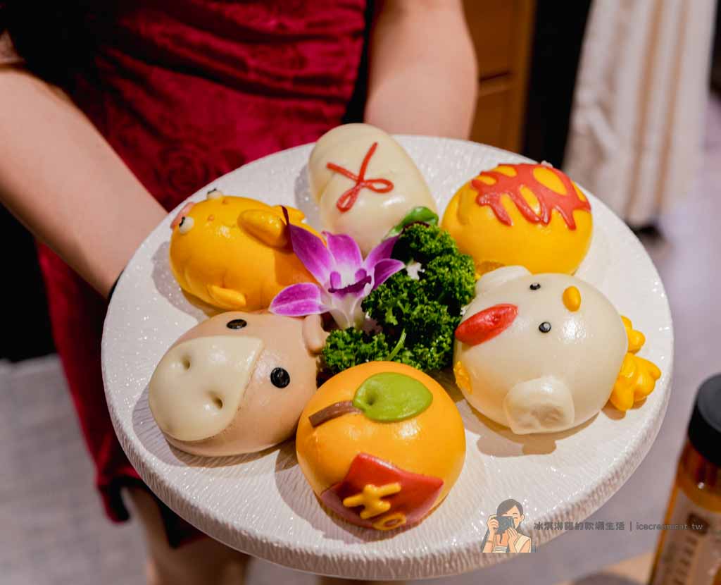 台北101世貿站美食｜君曜雞湯 台北信義區雞湯火鍋推薦 必點雞湯界LV全雞金湯 @冰淇淋貓的軟爛生活