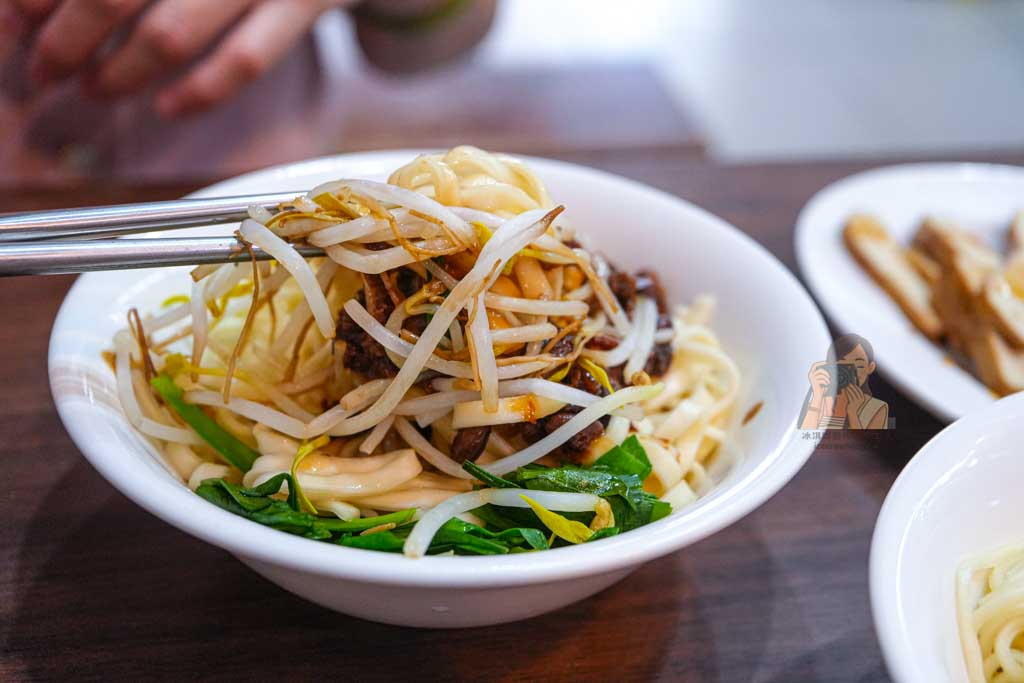 老程麵店|延三夜市老麵店 台北大同區美食推薦,菜單必點古早味豬油乾麵 @冰淇淋貓的軟爛生活 老程麵店|延三夜市老麵店 台北大同區美食推薦,菜單必點古早味豬油乾麵 @冰淇淋貓的軟爛生活