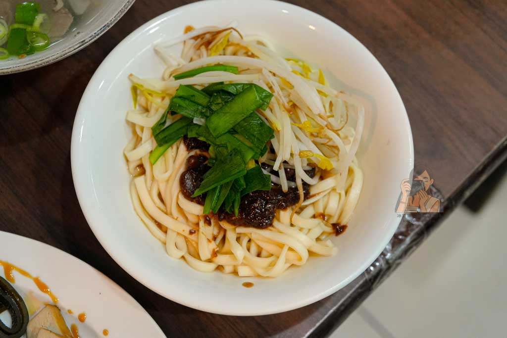 老程麵店|延三夜市老麵店 台北大同區美食推薦,菜單必點古早味豬油乾麵 @冰淇淋貓的軟爛生活 老程麵店|延三夜市老麵店 台北大同區美食推薦,菜單必點古早味豬油乾麵 @冰淇淋貓的軟爛生活