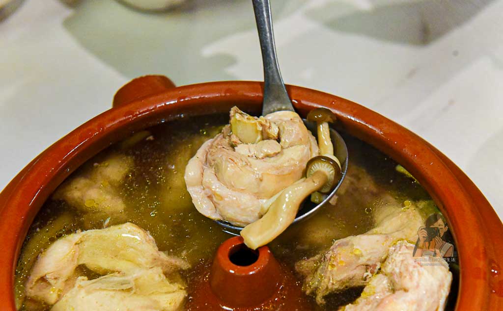 【台北美食】人和園雲南菜餐廳 米其林必比登推薦,菜單必吃豇豆釀百花 @冰淇淋貓的軟爛生活 【台北美食】人和園雲南菜餐廳 米其林必比登推薦,菜單必吃豇豆釀百花 @冰淇淋貓的軟爛生活