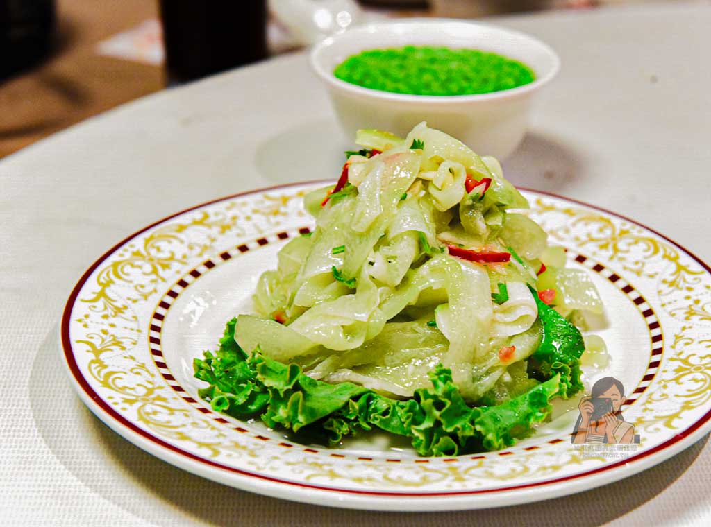 【台北美食】人和園雲南菜餐廳 米其林必比登推薦，菜單必吃豇豆釀百花 @冰淇淋貓的軟爛生活
