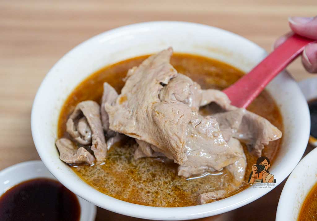 【永春美食】施家麻油腰花菜單必點麻油腰花和滷肉飯，台北麻油腰子必吃 @冰淇淋貓的軟爛生活