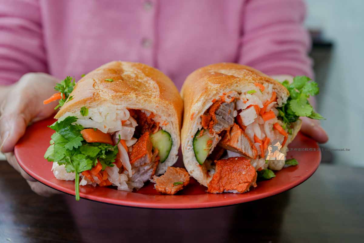 【板橋美食】阿準越南料理牛肉河粉必吃,江子翠美食推薦(菜單價格+法國麵包) @冰淇淋貓的軟爛生活 【板橋美食】阿準越南料理牛肉河粉必吃,江子翠美食推薦(菜單價格+法國麵包) @冰淇淋貓的軟爛生活