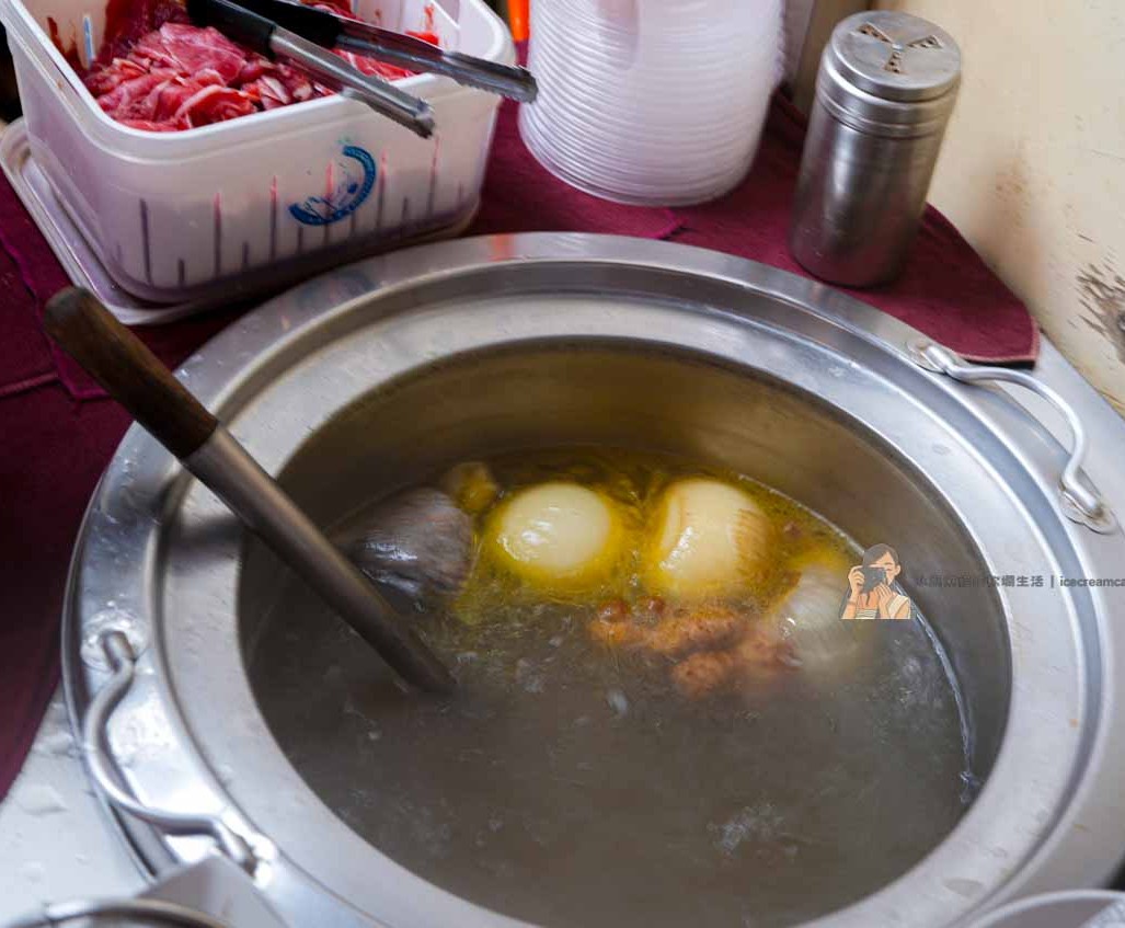 【江子翠美食】阿準越南料理牛肉河粉必吃，板橋美食推薦(菜單價格) @冰淇淋貓的軟爛生活