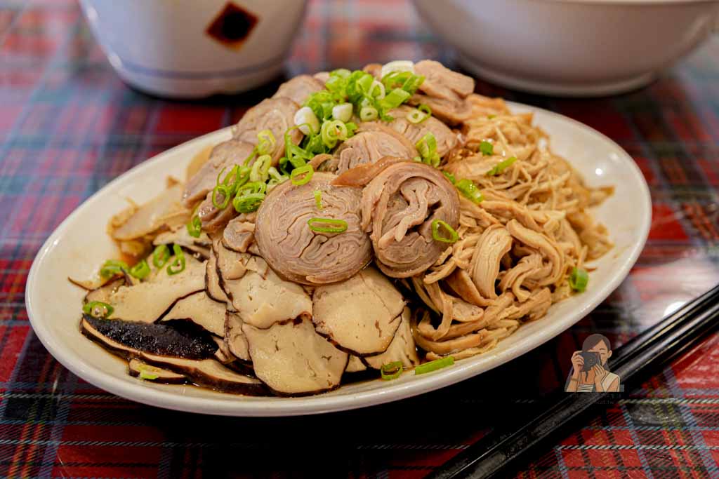 【陸光大姐】科技大樓站美食 台北眷村菜推薦，菜單必吃滷味刀工細緻 @冰淇淋貓的軟爛生活