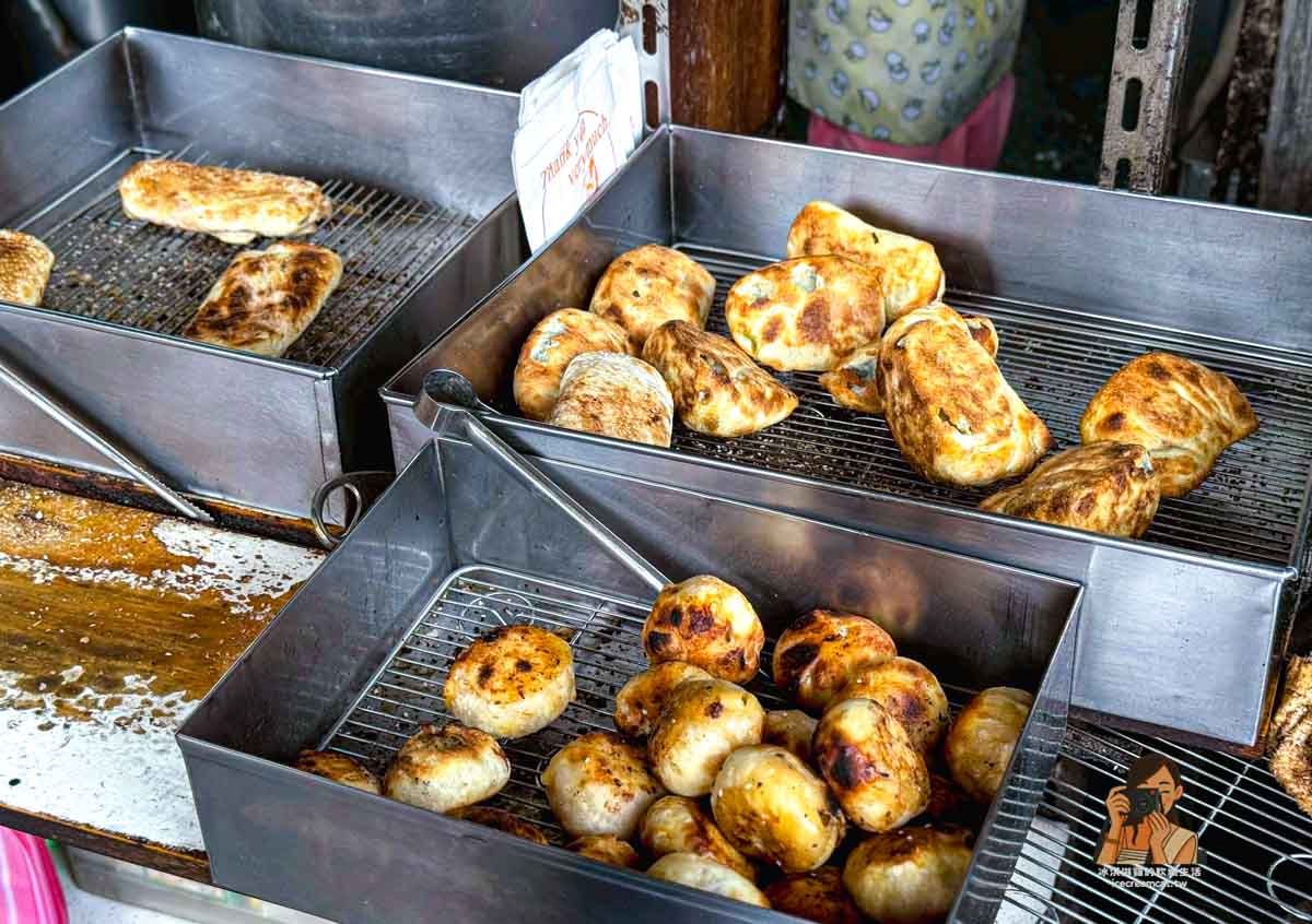 東門美食｜青島豆漿店排隊早餐，炭烤肉餅＋焦香豆漿人氣必吃（菜單） @冰淇淋貓的軟爛生活