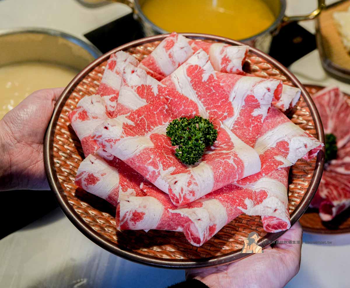 【土城美食】鍋泰暖泰式南洋火鍋推薦,親子友善素食鍋家庭聚餐優選(菜單) @冰淇淋貓的軟爛生活 【土城美食】鍋泰暖泰式南洋火鍋推薦,親子友善素食鍋家庭聚餐優選(菜單) @冰淇淋貓的軟爛生活