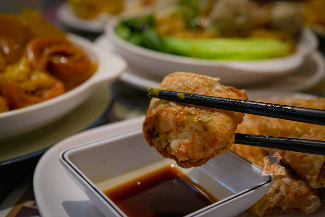 忠孝敦化美食｜香港茶水攤港點與熱炒，平價美食道地 菜單必點蜜汁叉燒酥 @冰淇淋貓的軟爛生活