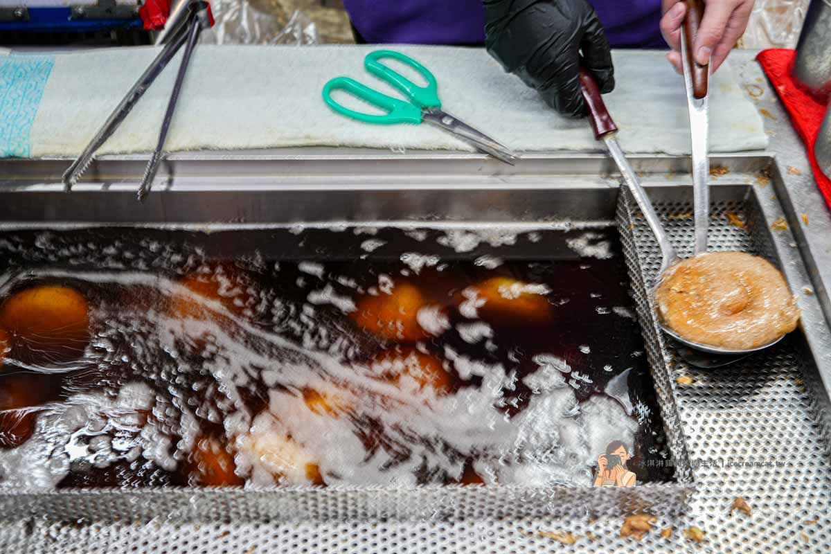 【江子翠美食】石頭肉圓豬血腸湯推薦，板橋老店銅板小吃（菜單）美鳳姐也愛 @冰淇淋貓的軟爛生活