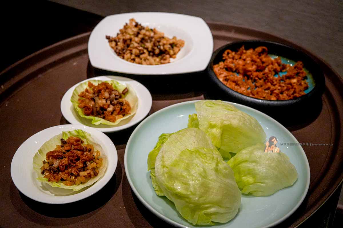 【天母美食】天母國賓中餐廳，川粵菜合菜必吃烤鴨與絲房甜薯（芝山站美食） @冰淇淋貓的軟爛生活