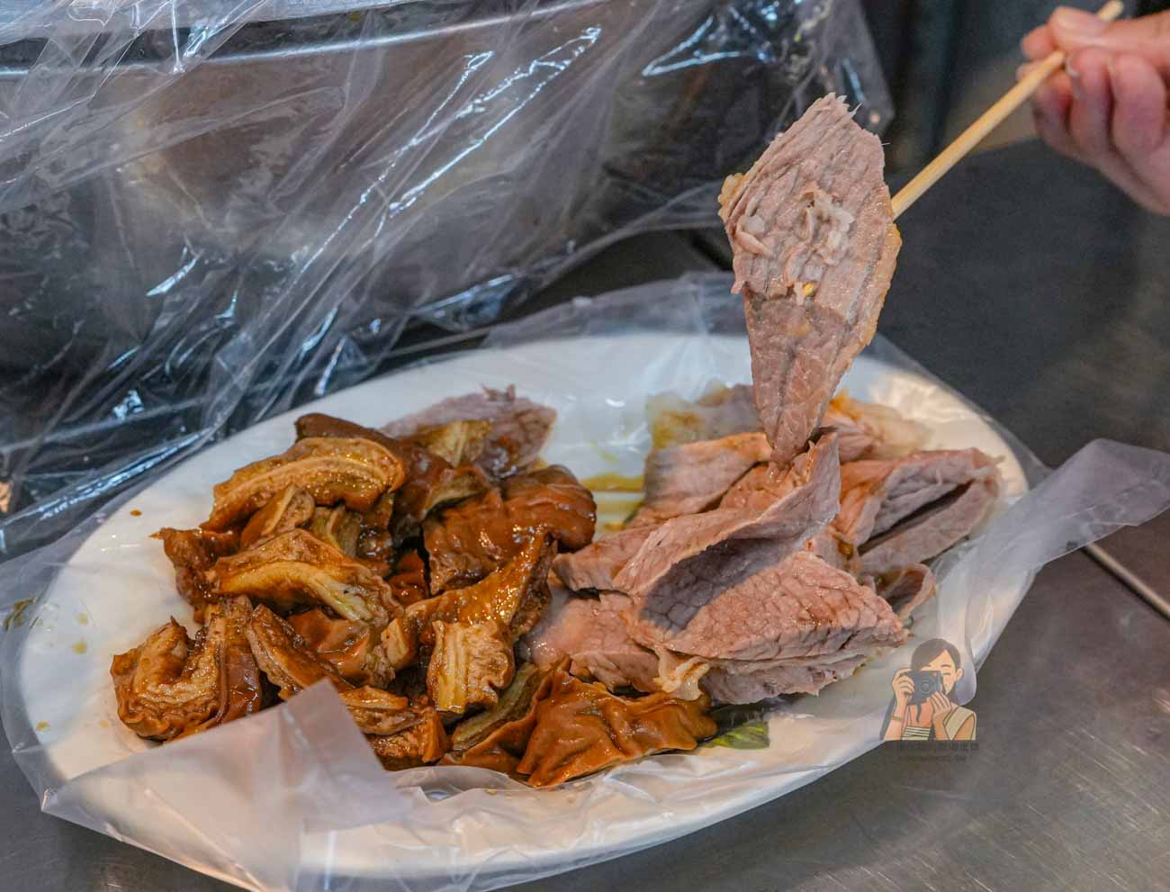 【淡水美食】半坪屋手工糯米腸 看淡江大橋順吃老街60年排隊小吃(菜單) @冰淇淋貓的軟爛生活