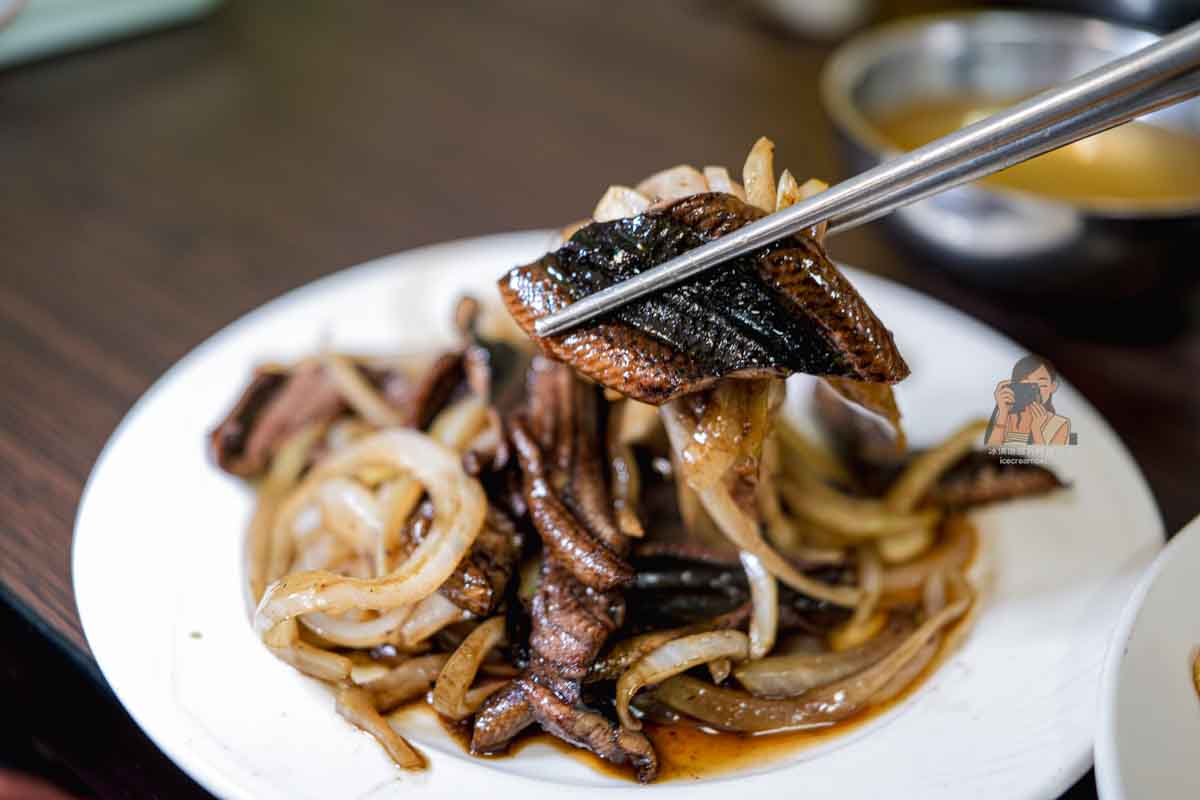 【永安市場美食】嘉義鱔魚麵，台北最強鱔魚炒麵，永和人氣台南味炒鱔魚 @冰淇淋貓的軟爛生活