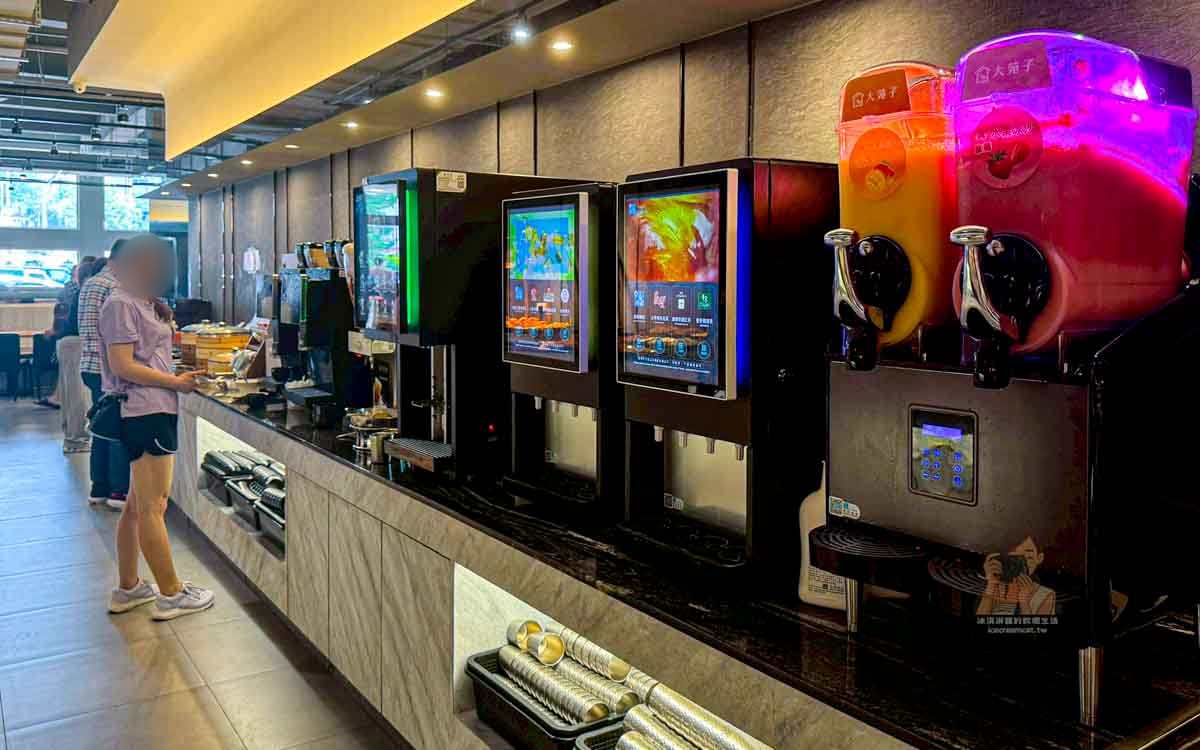 【板橋美食】貴族世家吃到飽板新店， 板橋最強平價牛排自助吧百道料理（訂位菜單） @冰淇淋貓的軟爛生活
