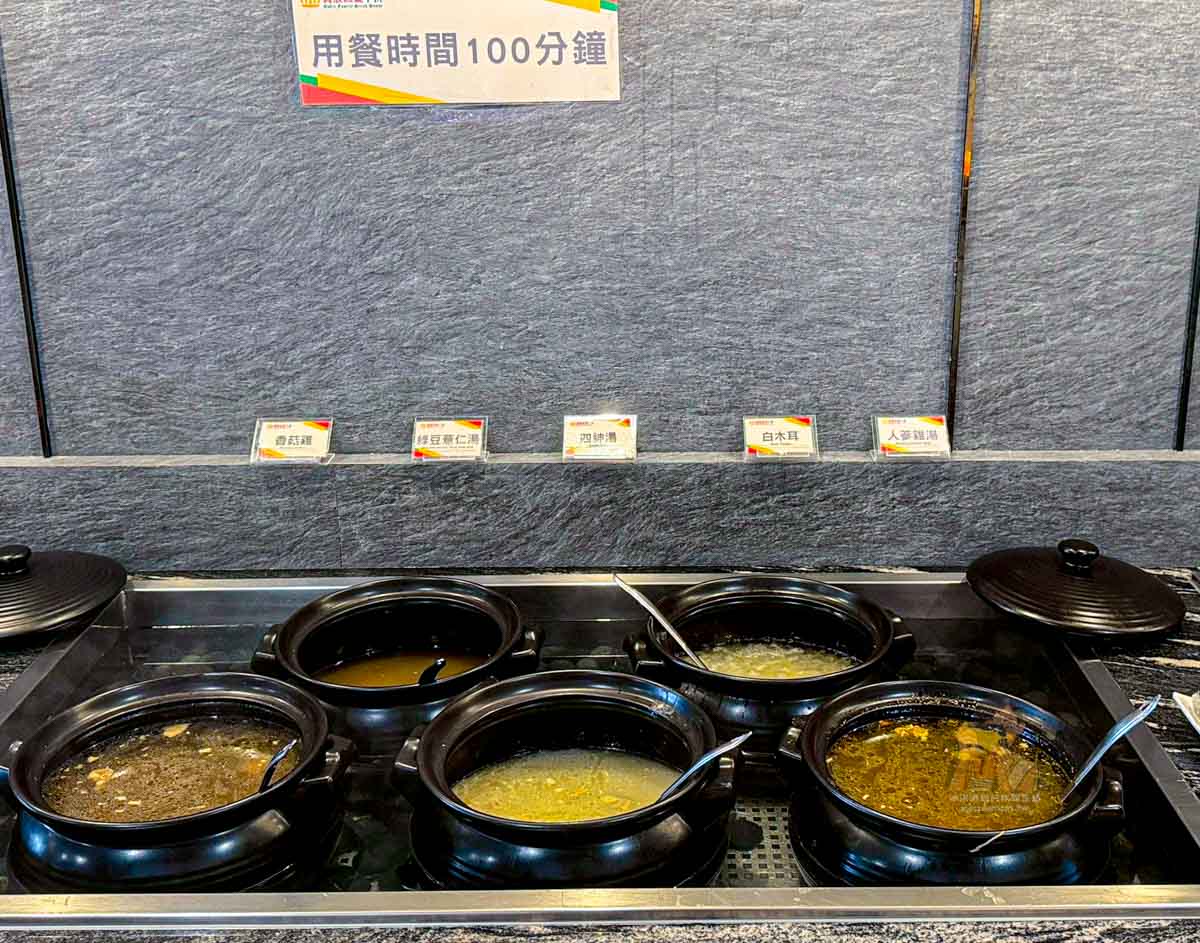 【板橋美食】貴族世家吃到飽板新店， 板橋最強平價牛排自助吧百道料理（訂位菜單） @冰淇淋貓的軟爛生活