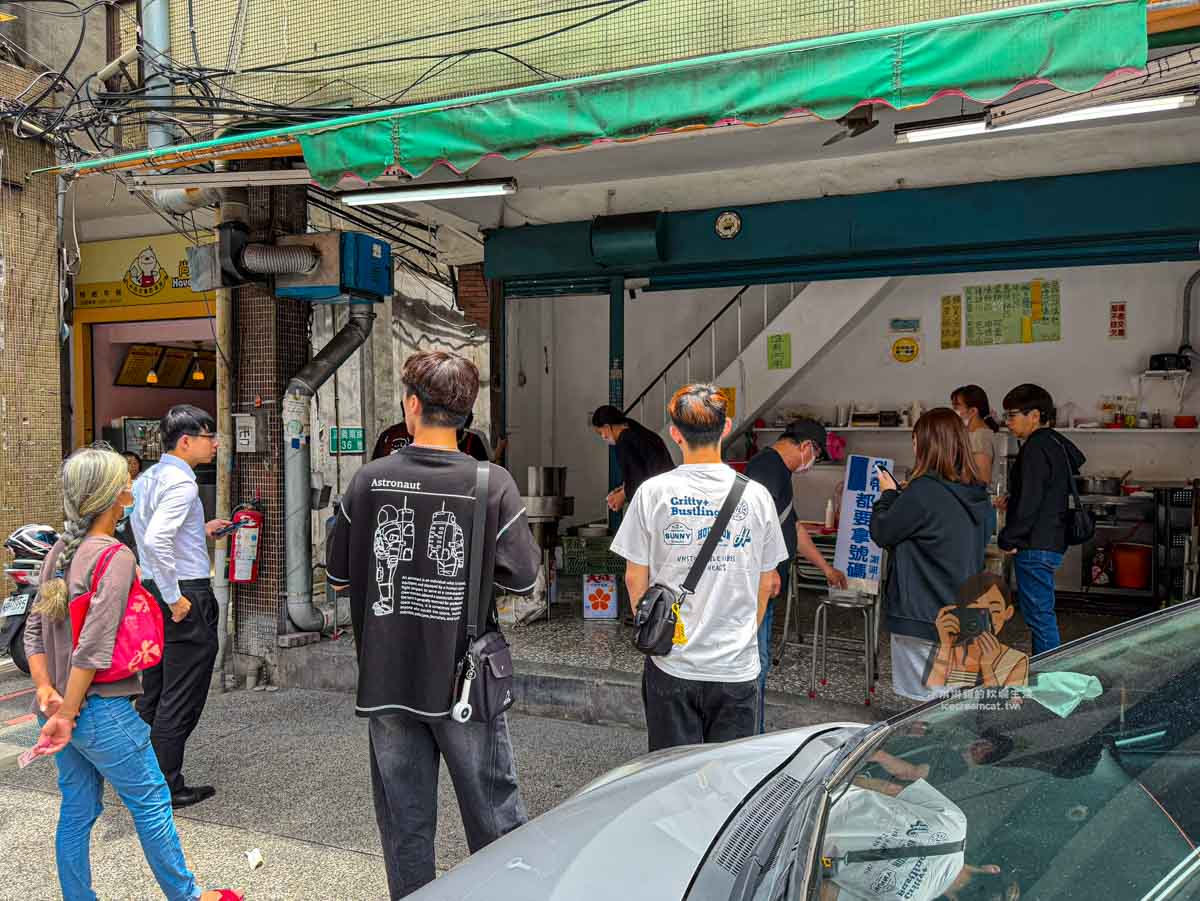 【台北橋美食】三重蛋餅大王，雙蛋蛋餅排隊早餐店！正義南路必吃蛋餅（菜單） @冰淇淋貓的軟爛生活