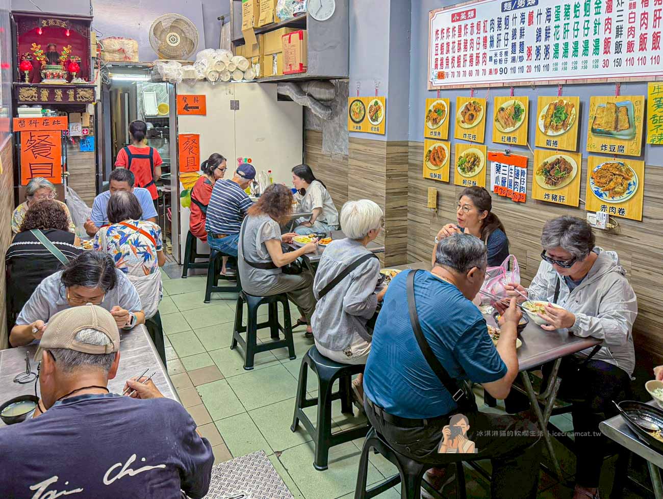 【淡水美食】五福食堂(阿明鹹粥) 淡水清水市場人氣鹹粥早餐，在地人從小吃到大 @冰淇淋貓的軟爛生活